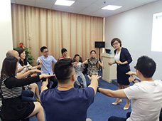 广州新励成天河校区老师课堂模拟